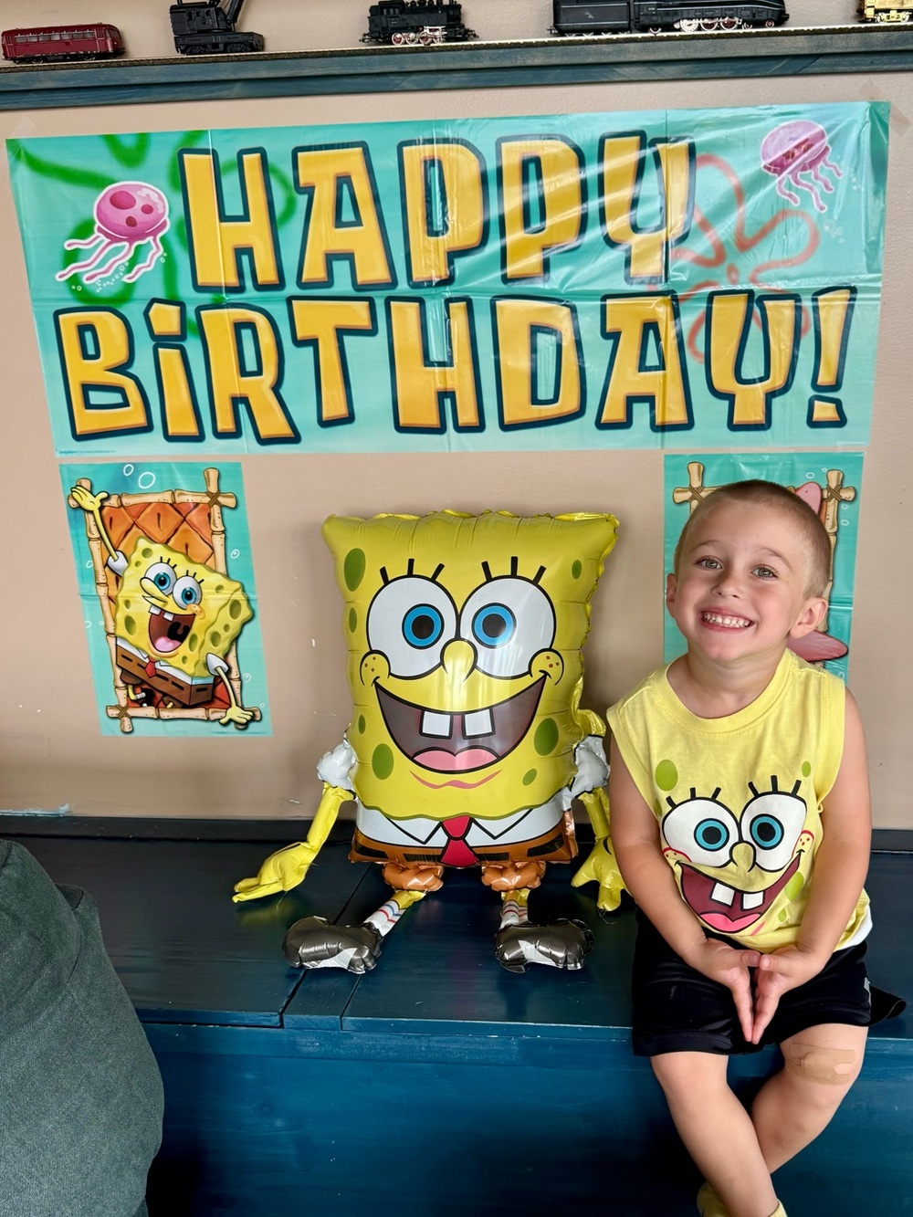 Set of 3 SpongeBob SquarePants happy birthday plastic posters decoration party